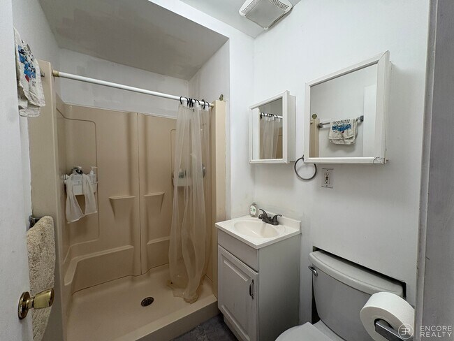 Photo - 39 Strathmore Rd Unidad 2