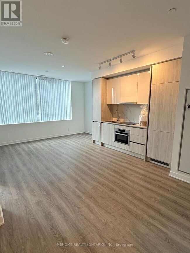 Photo - 180 Front St E Unité 1016