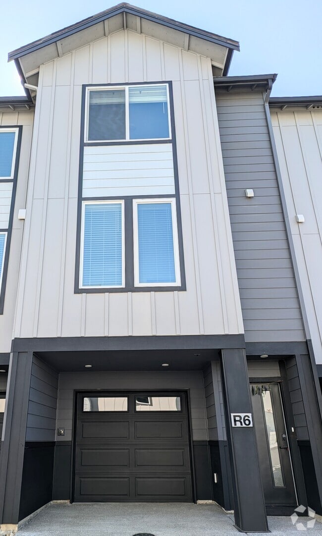 Building Photo - 14707 87th Ave SE Rental