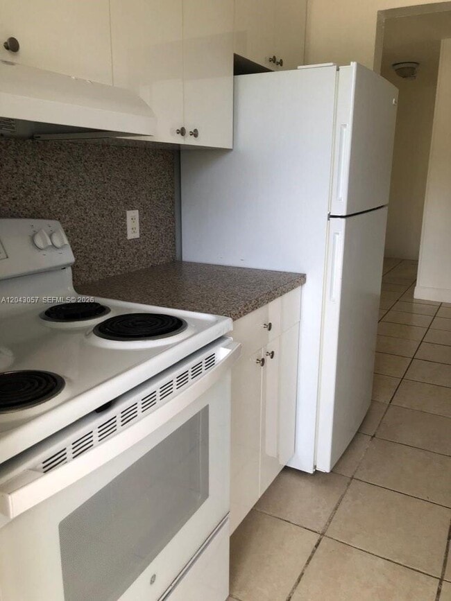 Photo - 1895 Venice Park Dr Unit B20