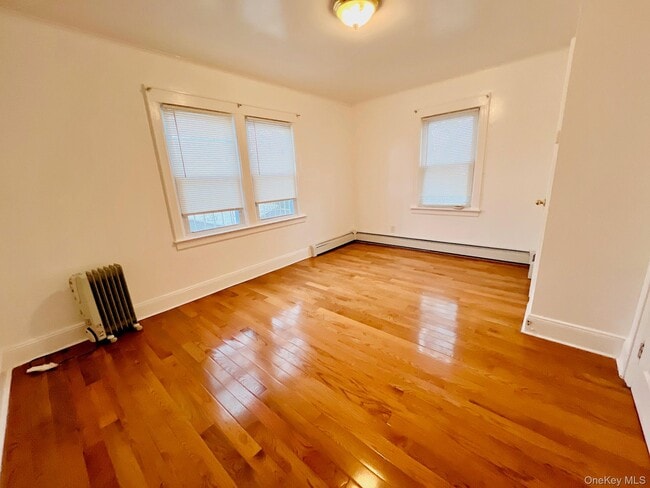 Photo - 71-19 Nansen St Unit 2nd Floor