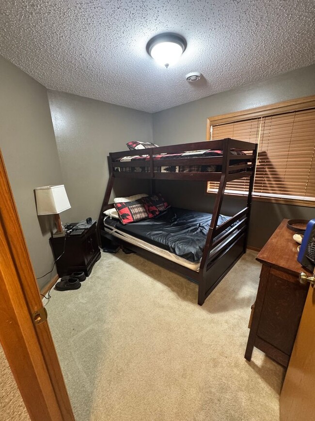 Photo - 2 Bedroom/ 2 Bathroom Home located in Tom'...