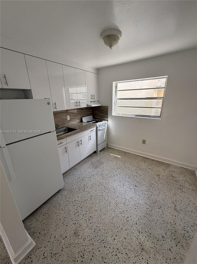 Photo - 926 NW 5th St Unit 2