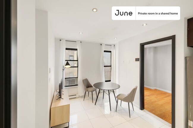 Room in Shared 4 bed/2 bath home in Upper West Side