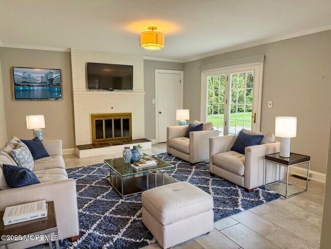 Photo - 299 White Rd