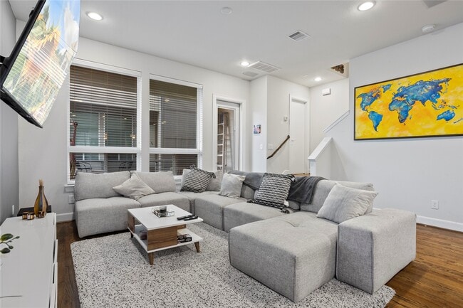 Photo - 317 Eado Park Cir
