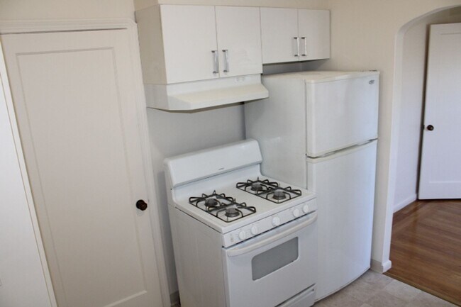 1209-1211 Marin Ave Unit 1209 MARIN AVE
