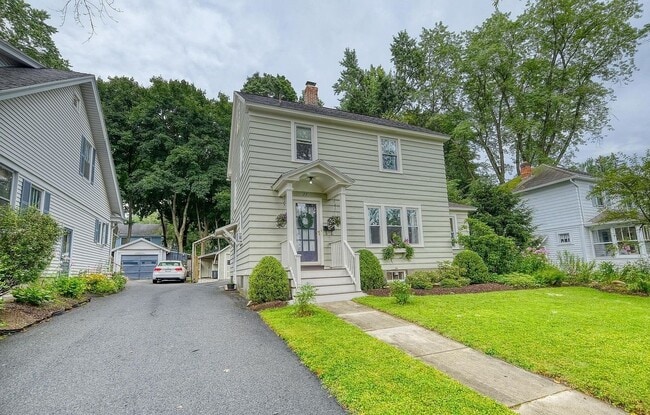 Photo - 77 Emerson Ave