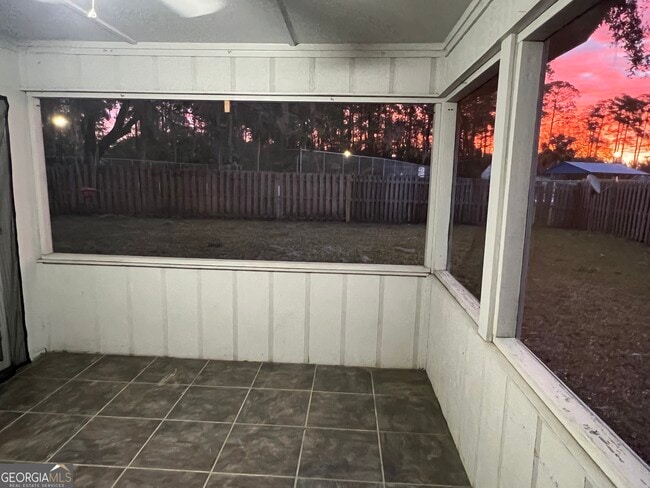 Photo - 152 Woodvalley Ct