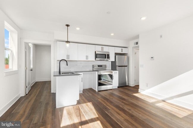 Photo - 7037 Ridge Ave