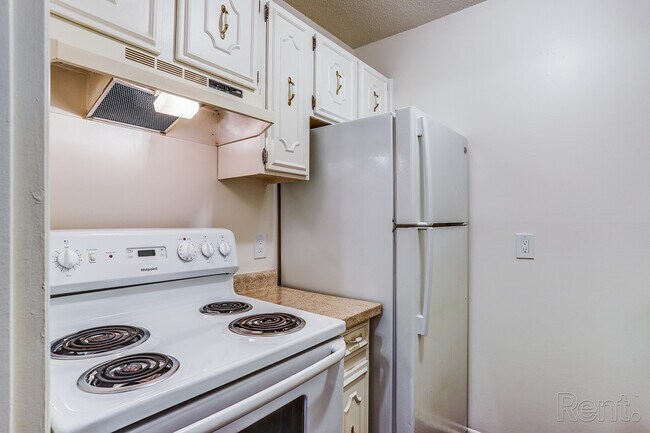 Photo - GolfView Apartments By The Bay