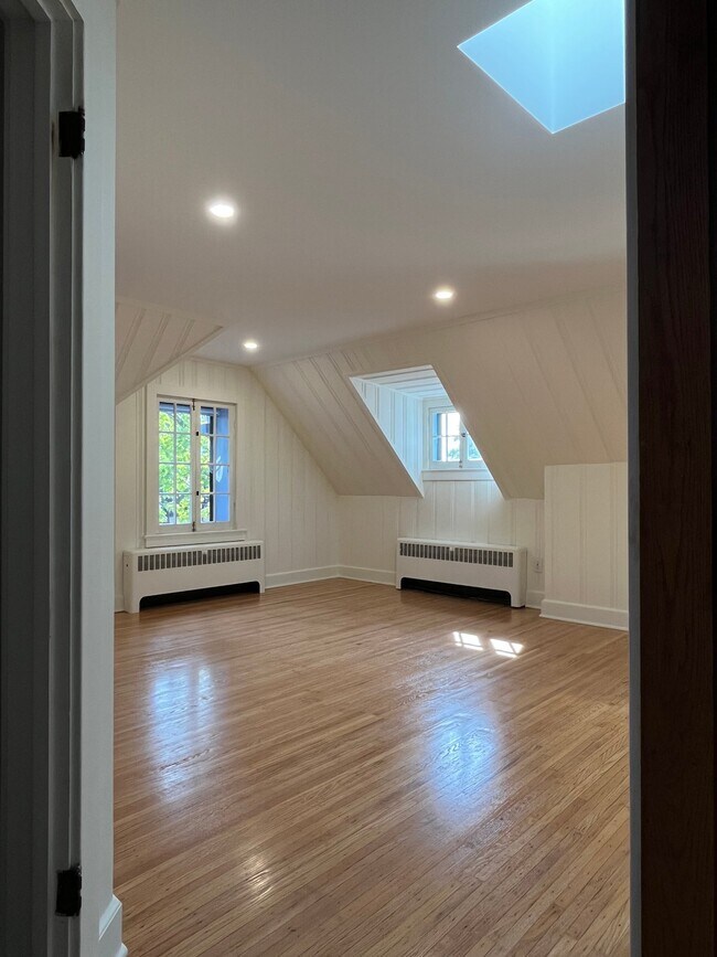 101 Troup St Unit 6