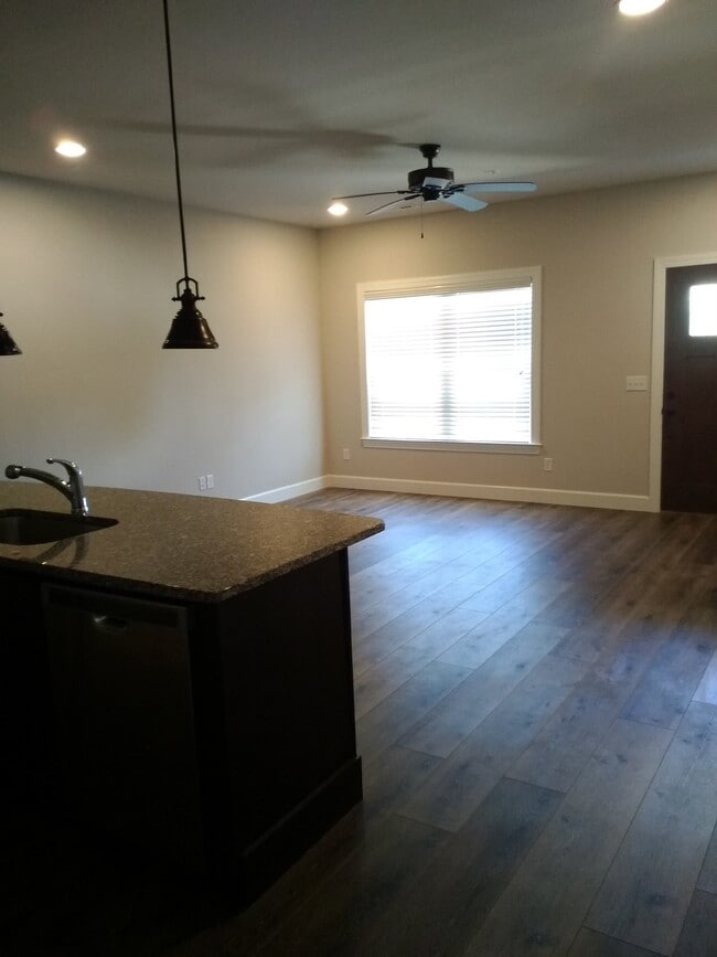 Photo - 245 Cypress Ridge