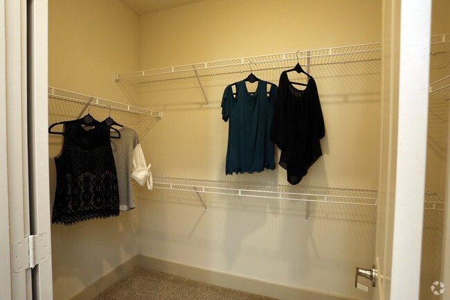 2BR,2BA