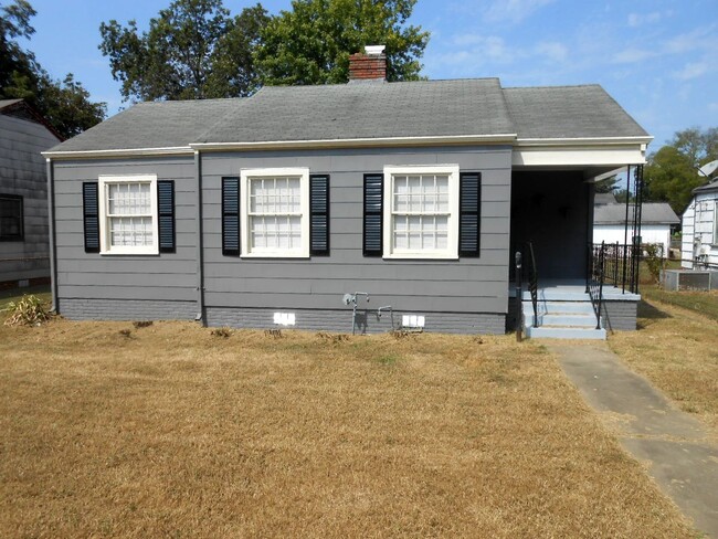 RECENTLY UPDATED!! MOVE IN READY! - RECENTLY UPDATED!! MOVE IN READY! House