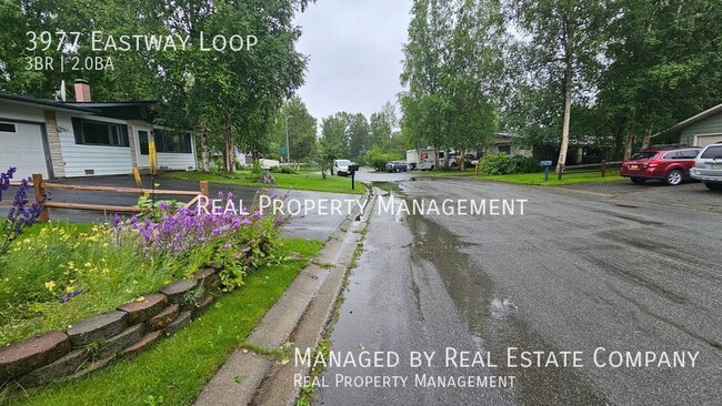 Photo - 3977 Eastway Loop