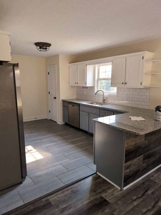 Photo - Adorable Ranch with a bonus room and half ...