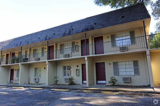 Andover Club Apartments For Rent in Tampa, FL