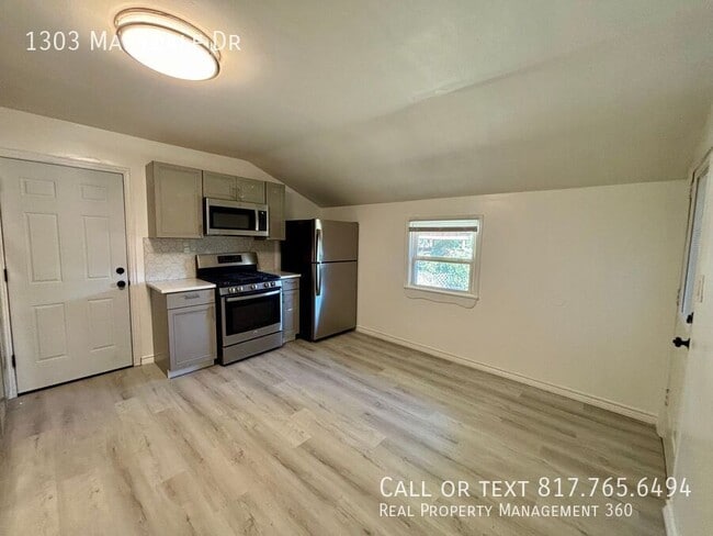 Photo - 1303 Marydale Dr