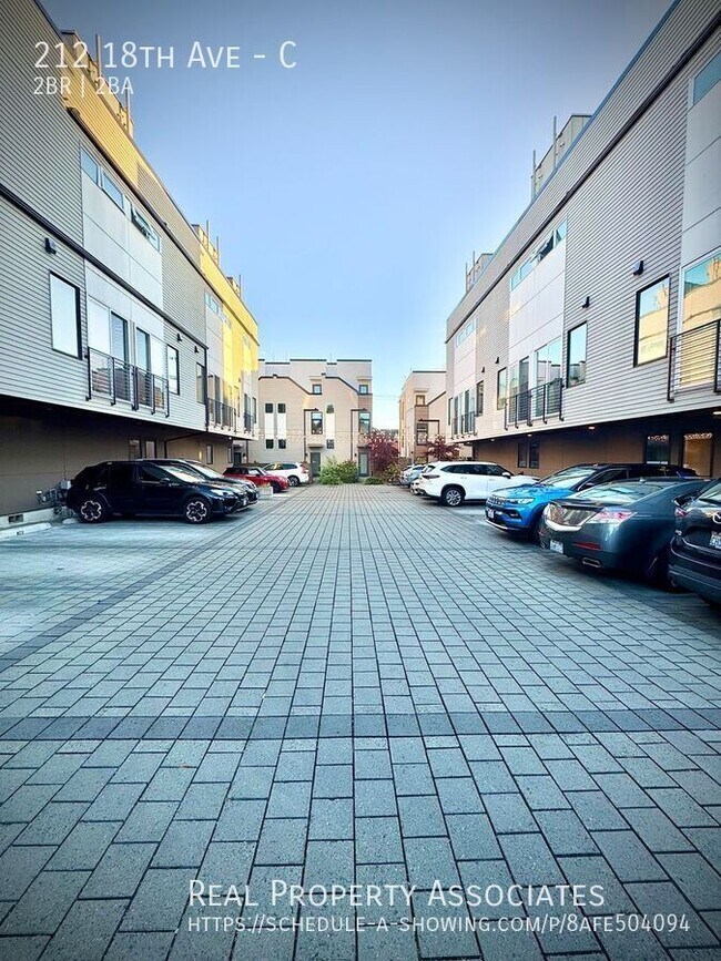 Photo - 212 18th Ave