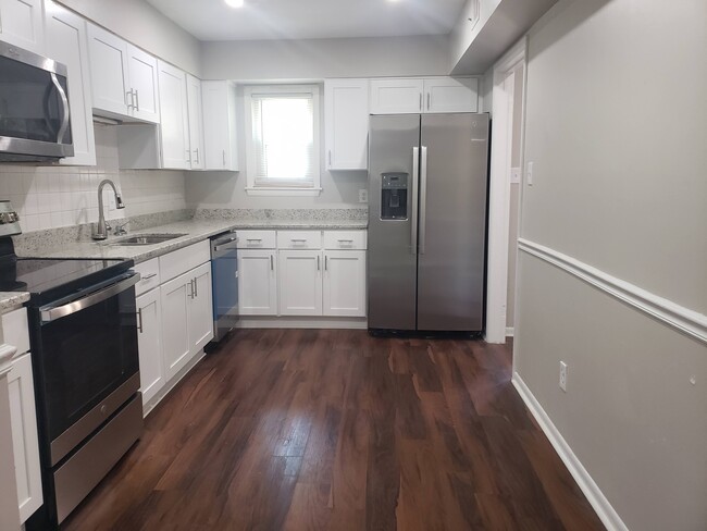 Newly Renovated Kitchen - 6465 Duquesne Pl Townhome