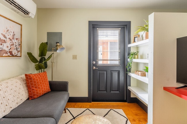 2537 SE Hawthorne Blvd Unit SI ID1611786P