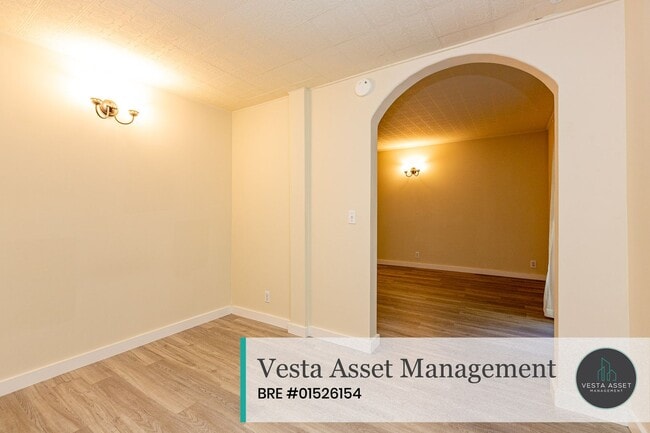 Photo - 1938-1940 Jefferson St Unit 1940A