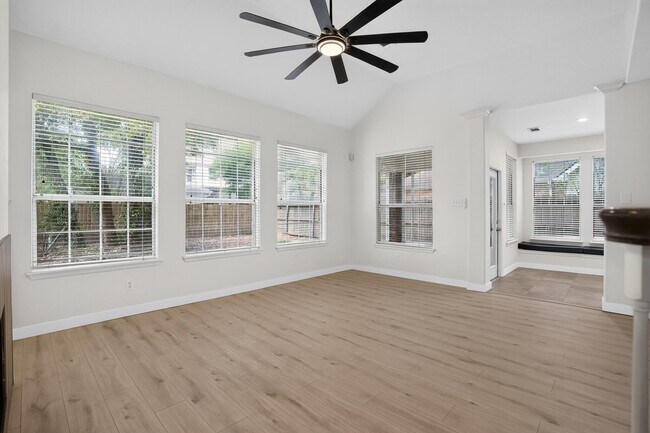Photo - 22 E Sterling Pond Cir
