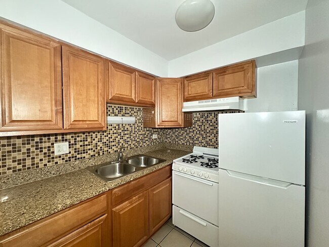 Photo - 5820 N Sheridan Rd Unit 702