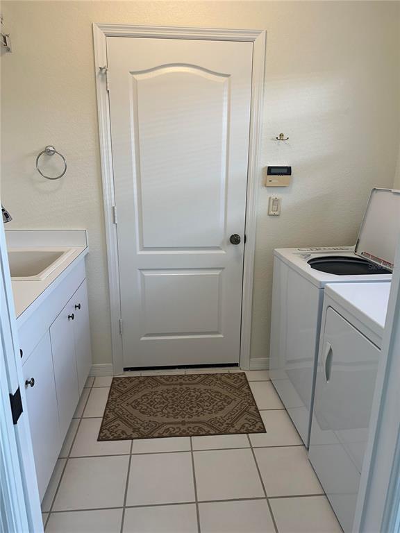 Photo - 1329 Clubview Ct