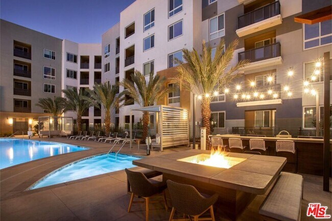 Photo - 1910 Union St Unit 5031