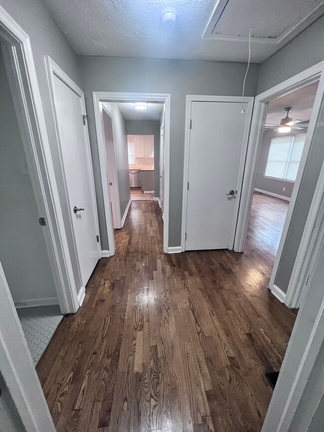 Photo - Pineview Drive
