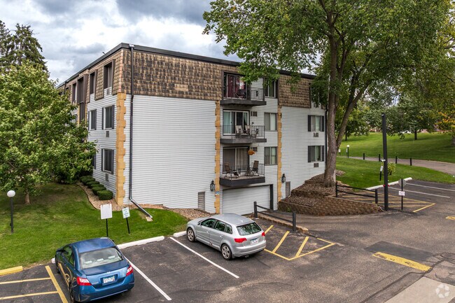 Photo - Fleur Royale Condominiums