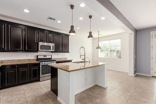Photo - 5 Bedroom, 3 Bath Home in Marley Park!
