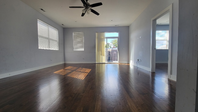 Photo - 504 S Oakley Blvd Unit 2