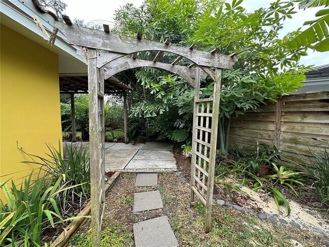 Photo - 1883 Riviera Cir