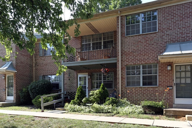 Cedar Glen Apartments