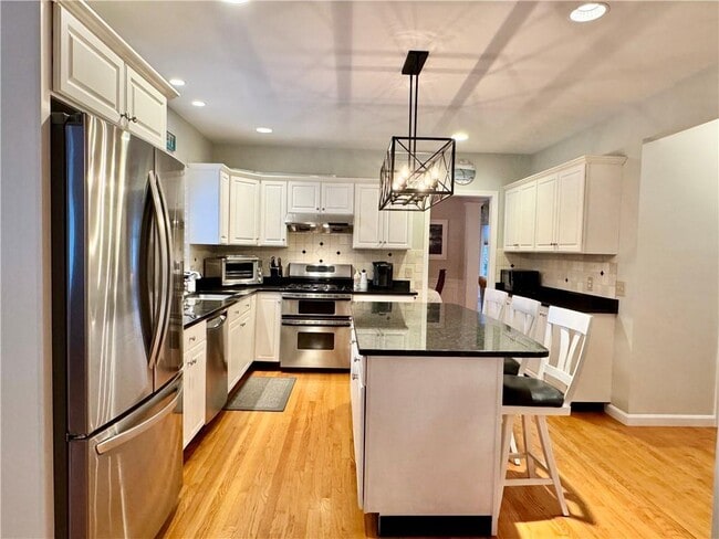 Photo - 34 Marian Ave