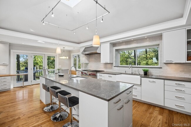 Photo - 4 Mohican Trail