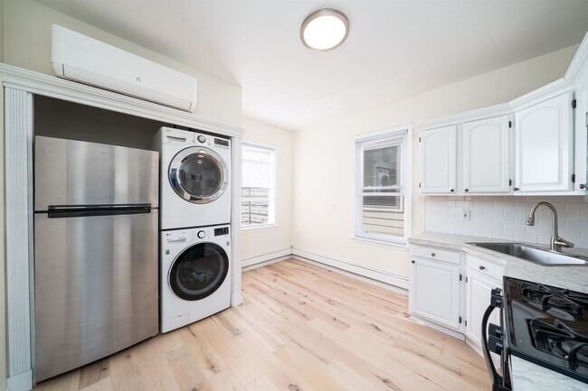 Building Photo - 63 Storms Ave Unit 3 Rental