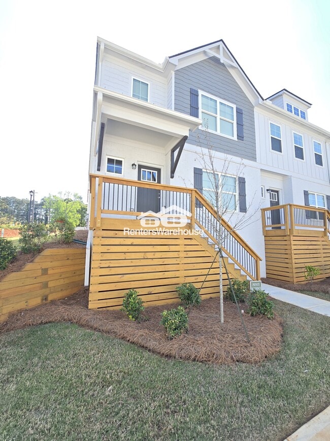 Building Photo - 1585 Salem Dr