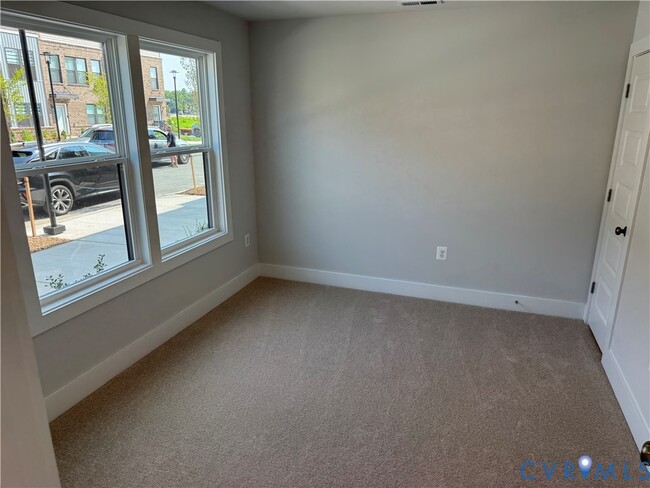 Photo - 9435 Alquist St