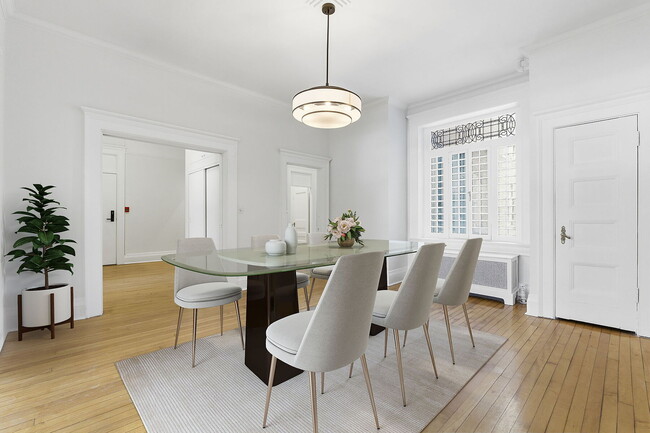 Photo - 45 Spadina Rd