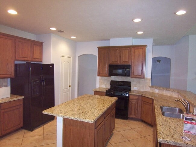 Photo - 25910 N Lakefair Dr