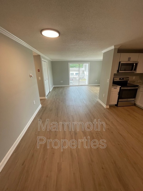 Photo - 667 Corning Rd Unit 7