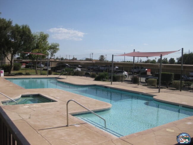 Building Photo - 1100 Rodeo Dr Unit 665