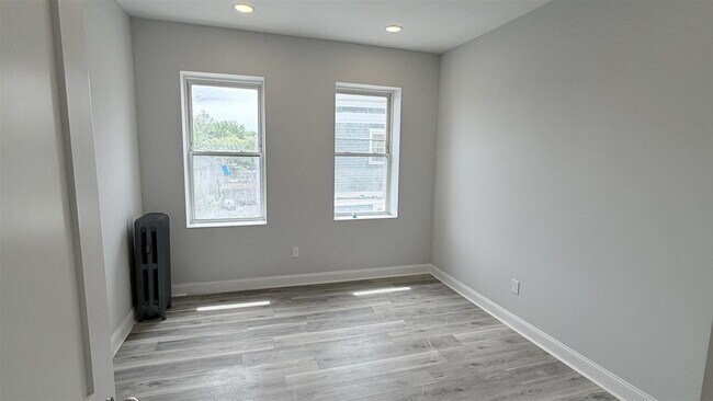 Photo - 72 Kirkland St Unit 1