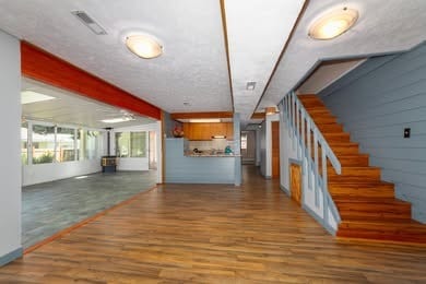 Photo - 40324 Lynn Rd