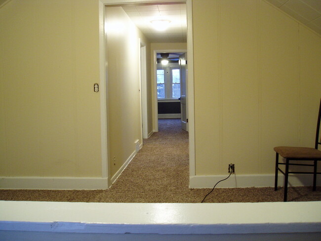 Building Photo - 5669 Pearl Rd Rental