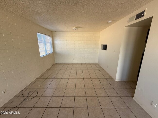 Photo - 2048 11th St
